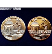 Магнит Бердянскиз металла круглый"объемная форма" с изображением ротонды и бычка
 диаметр 7см  в уп 12шт 2цвета(серый и корич.) опт от 12шт