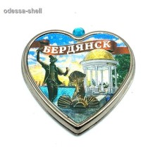Магнит Бердянскиз металла в виде сердечка+стразик внутри фольга с изображ.ротонда+мальчик
опт от 2шт